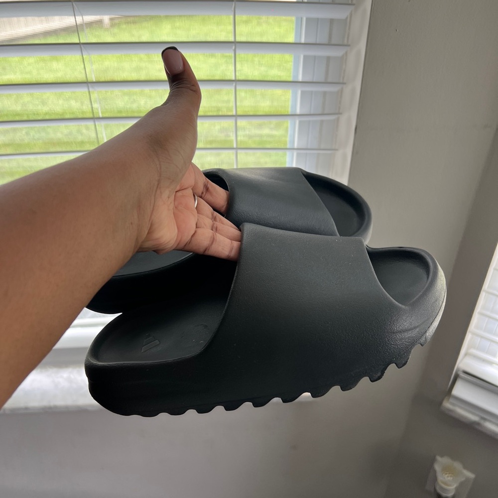 Yeezy Slide Onyx